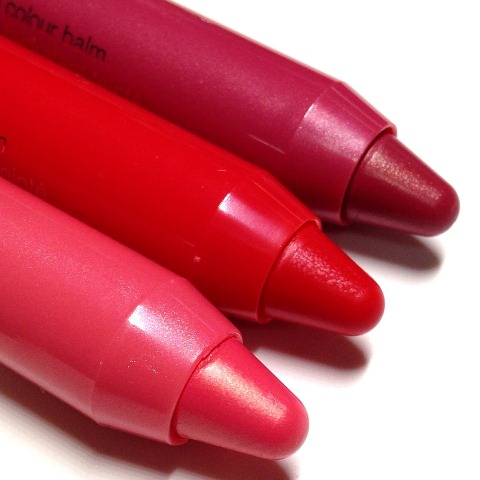 Clinique Chubby Sticks in 07 Super Strawberry, 11 Two Ton Tomato and 13 Might Mimosa Close Up