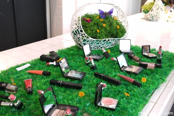 Cosme Decorte AQMW Makeup