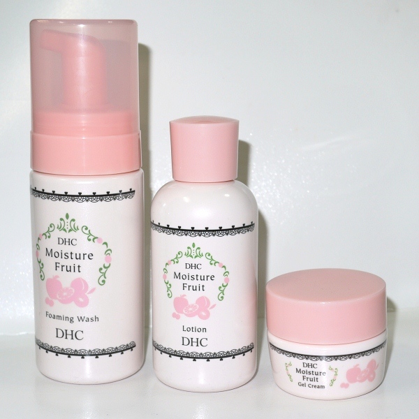 Review | DHC Moisture Fruit Foaming Wash, Lotion and Gel Cream