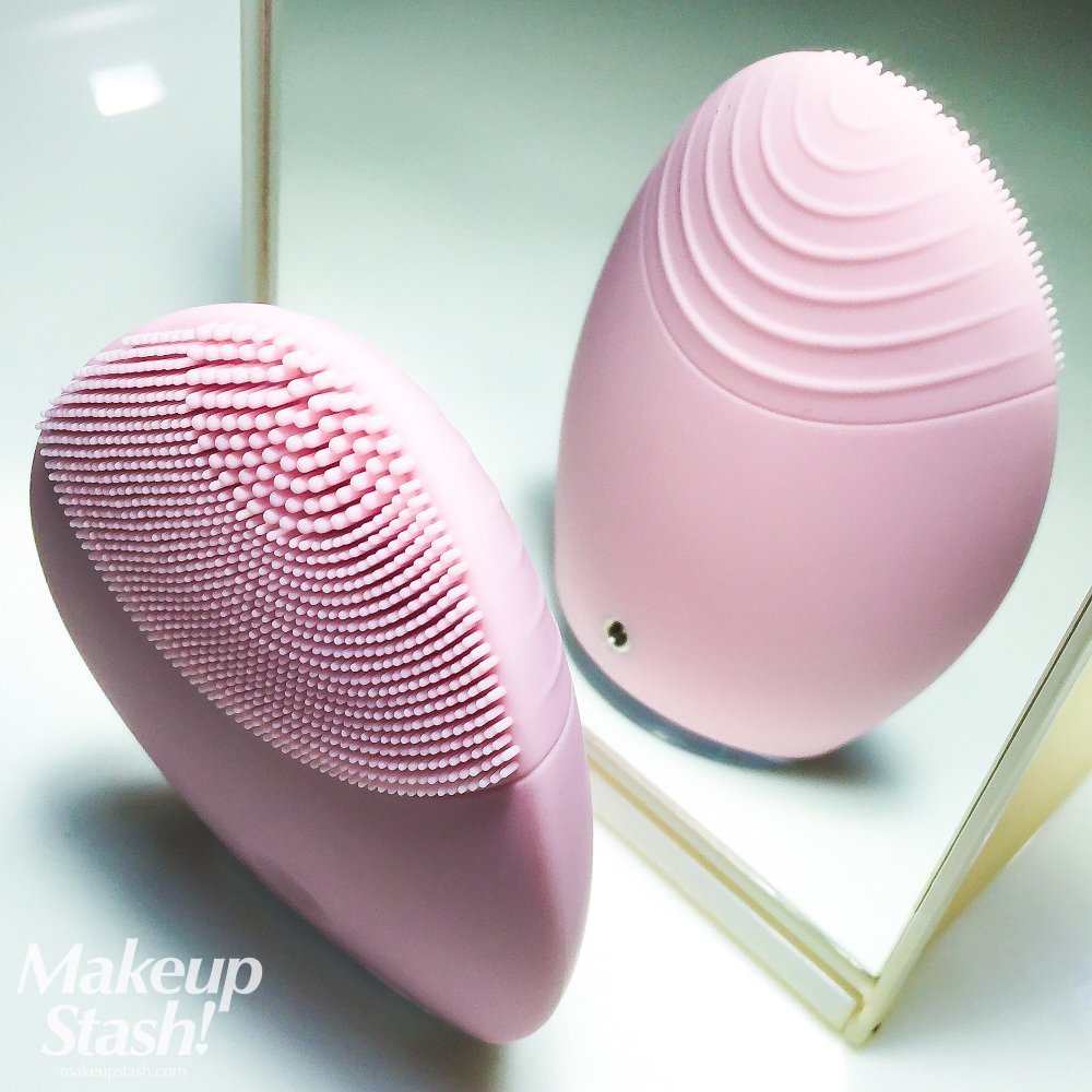Foreo Luna Back and Front