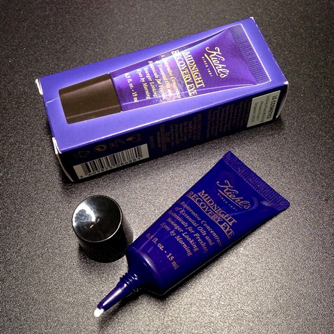 Review | Kiehl\u2019s Midnight Recovery Concentrate and Kiehl\u2019s Midnight Recovery Eye | Makeup Stash!