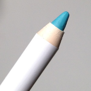 Lancome Khol in Love in 20 Jade Crush Close Up
